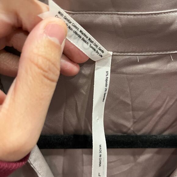 Soma Women's Satin Long Sleeve Button Up Sleep Shirt in Silver Taupe Large - Picture 6 of 8